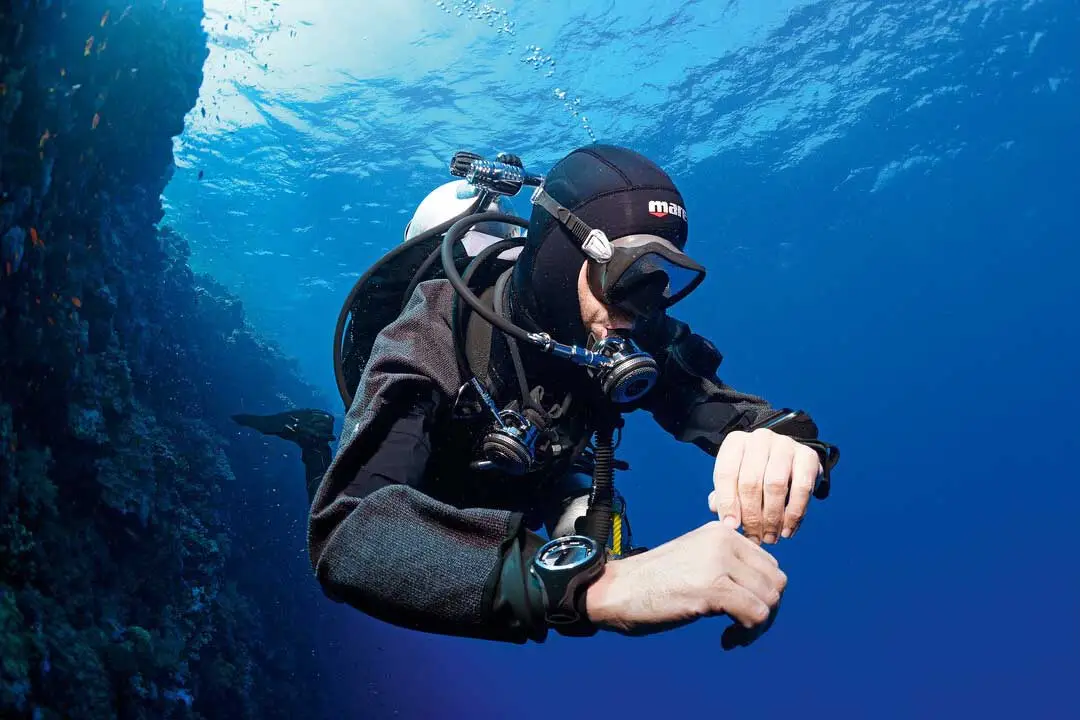 Atlantic Scuba Adventures Diver underwater